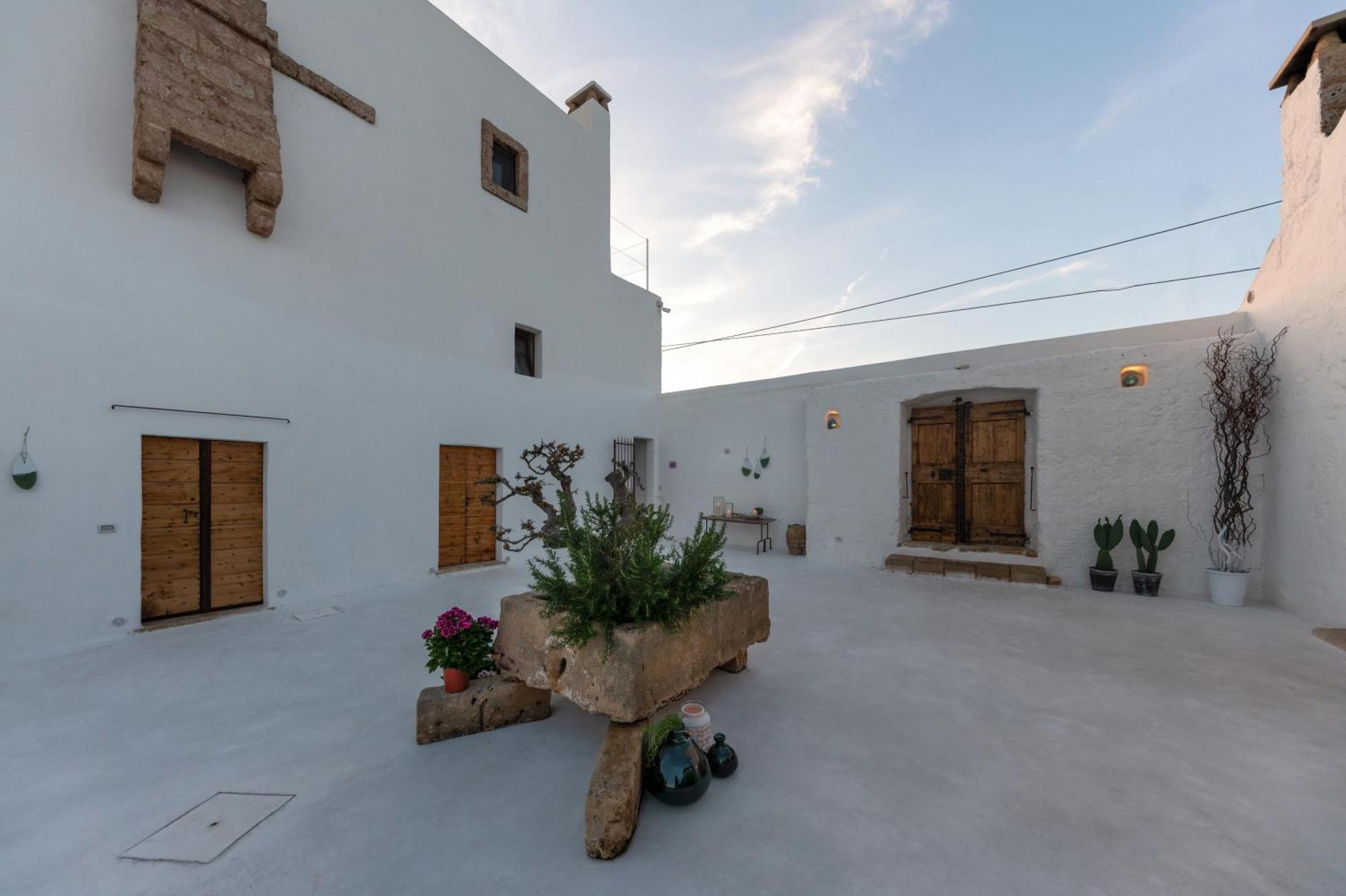 Masseria Samenti Torre Suda Exterior photo